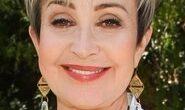 Annie Potts