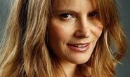 Jennifer Jason Leigh